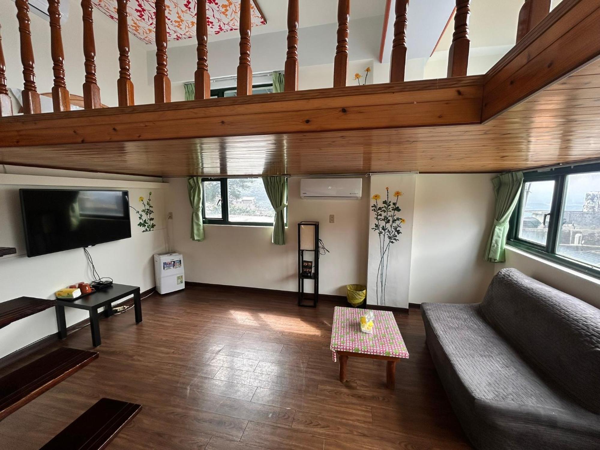 Old Street Seaview Homestay Цзюфень Екстер'єр фото