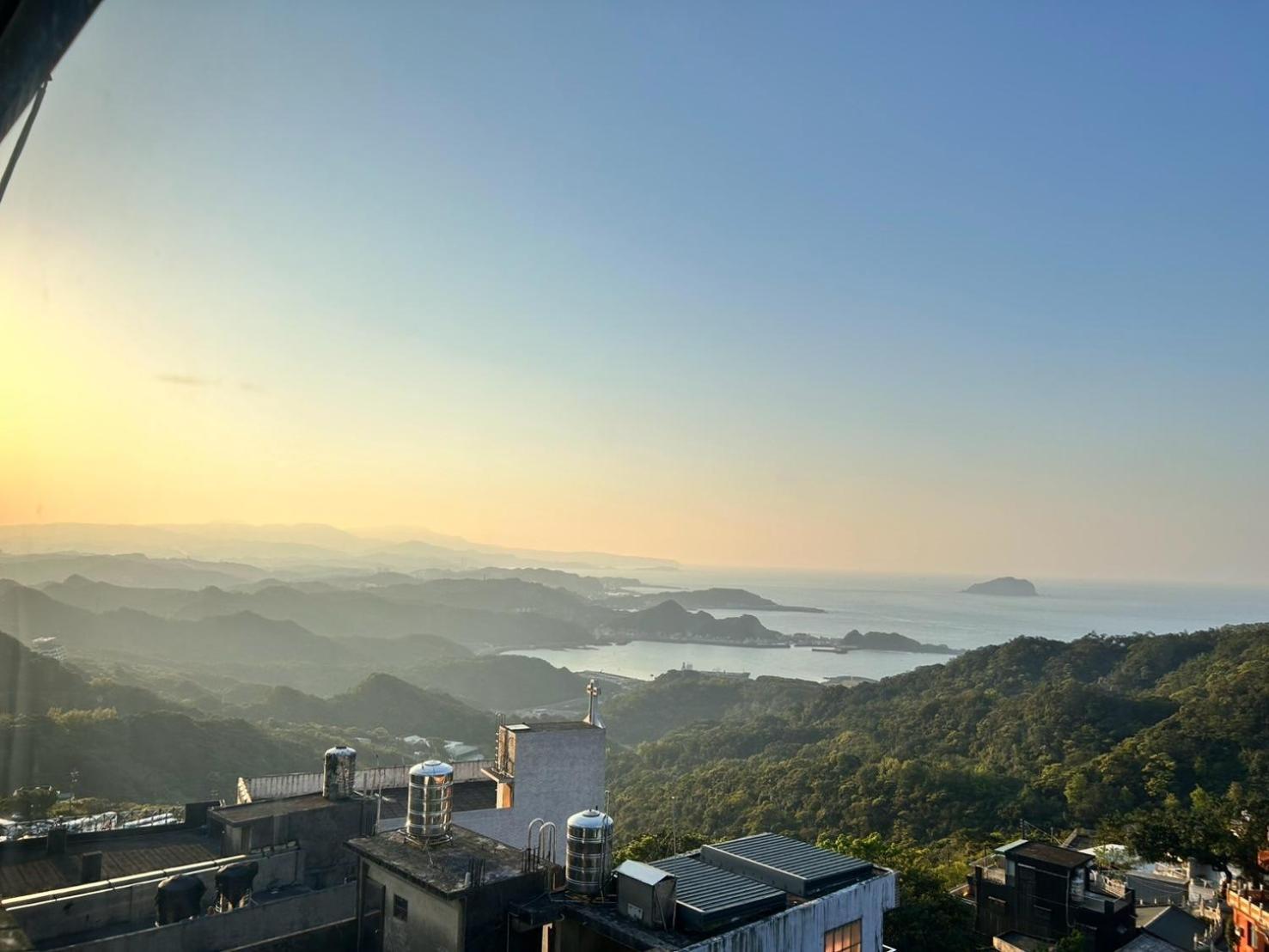 Old Street Seaview Homestay Цзюфень Екстер'єр фото
